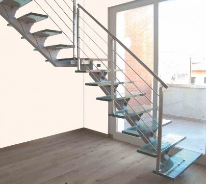 Маршевая лестница на косоуре FL glass