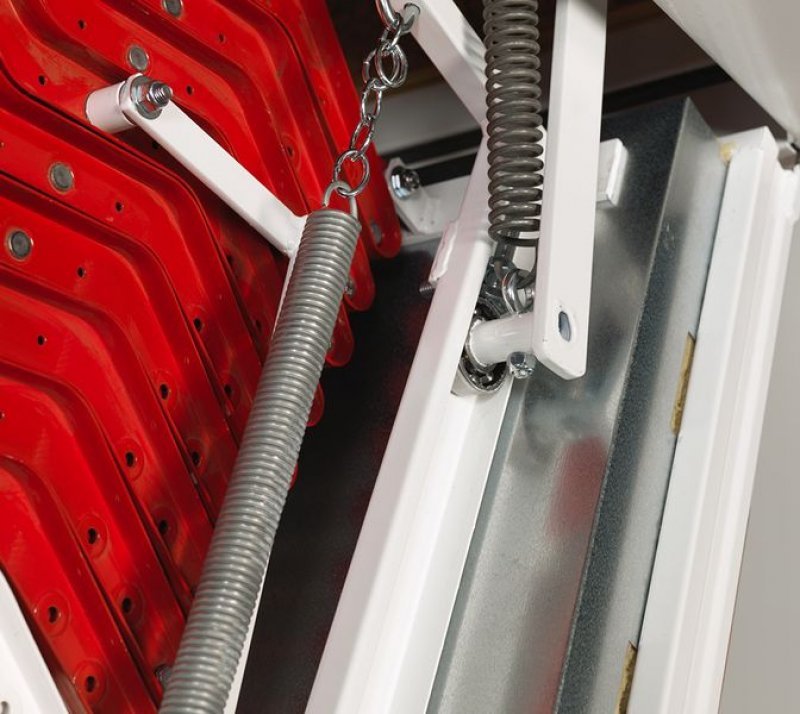 Выдвижная лестница на чердак с люком утепленная Wippro Space - Scale Decor